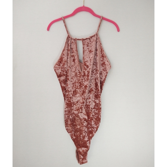 Forever 21+ | Crushed Velvet Bodysuit Blush Pink | Size 3X - Picture 2 of 6
